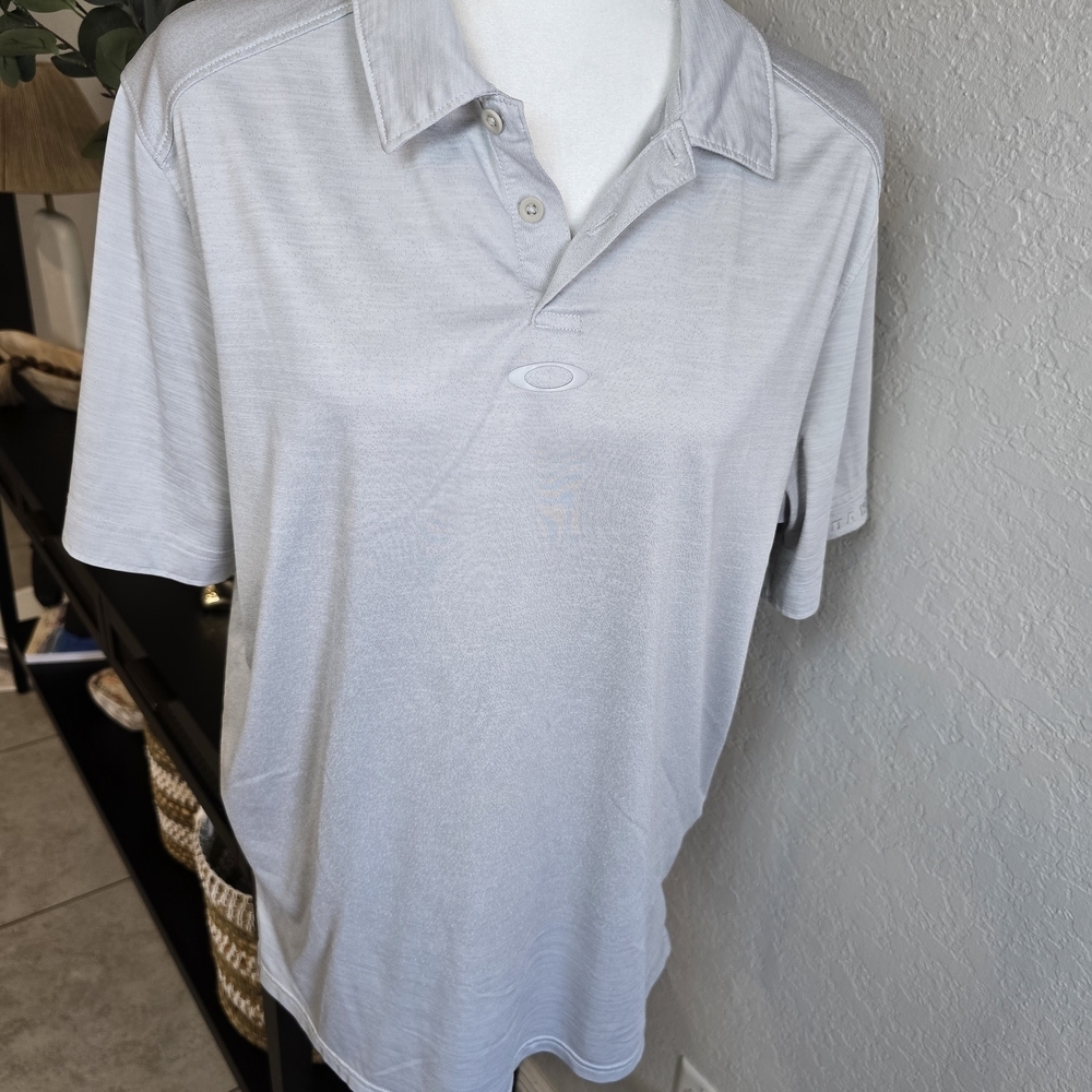 Oakley Men's Gradient Gravity 2.0 Golf Polo Shirt Medium HT Size M - Picture 2 of 6